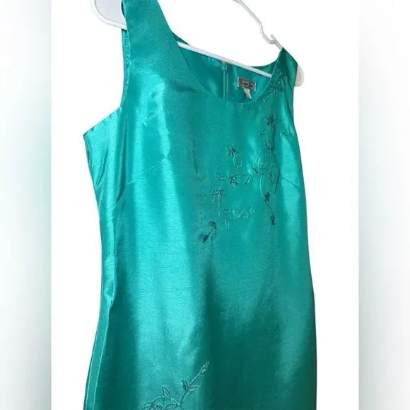 Dawn Joy Sleeveless Floral Dress - Picture 4 of 8